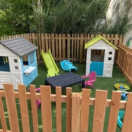 Accueillant Animaux - 3 Pers. - Api-1-52-2252 Camping *